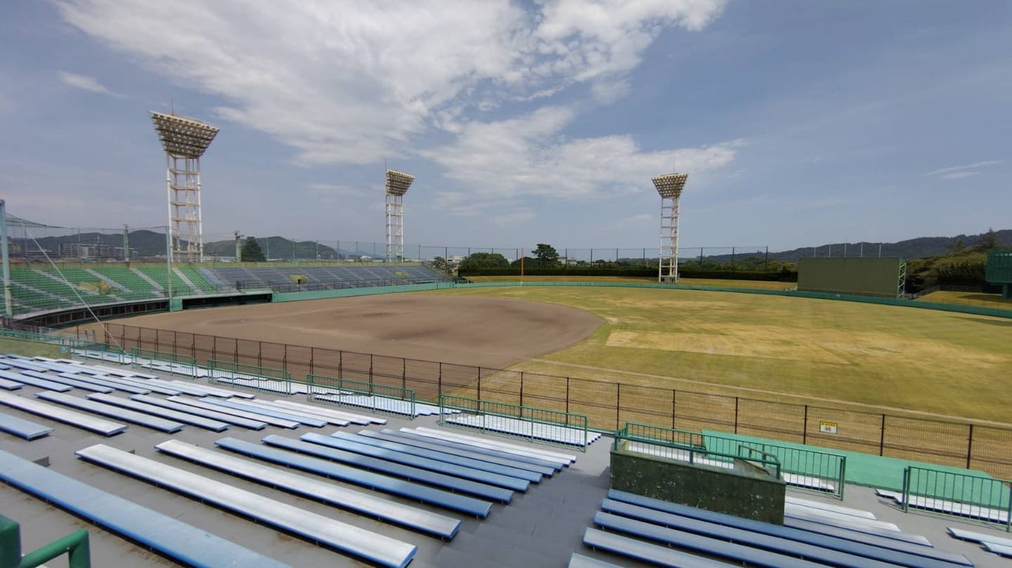 島田球場の全景