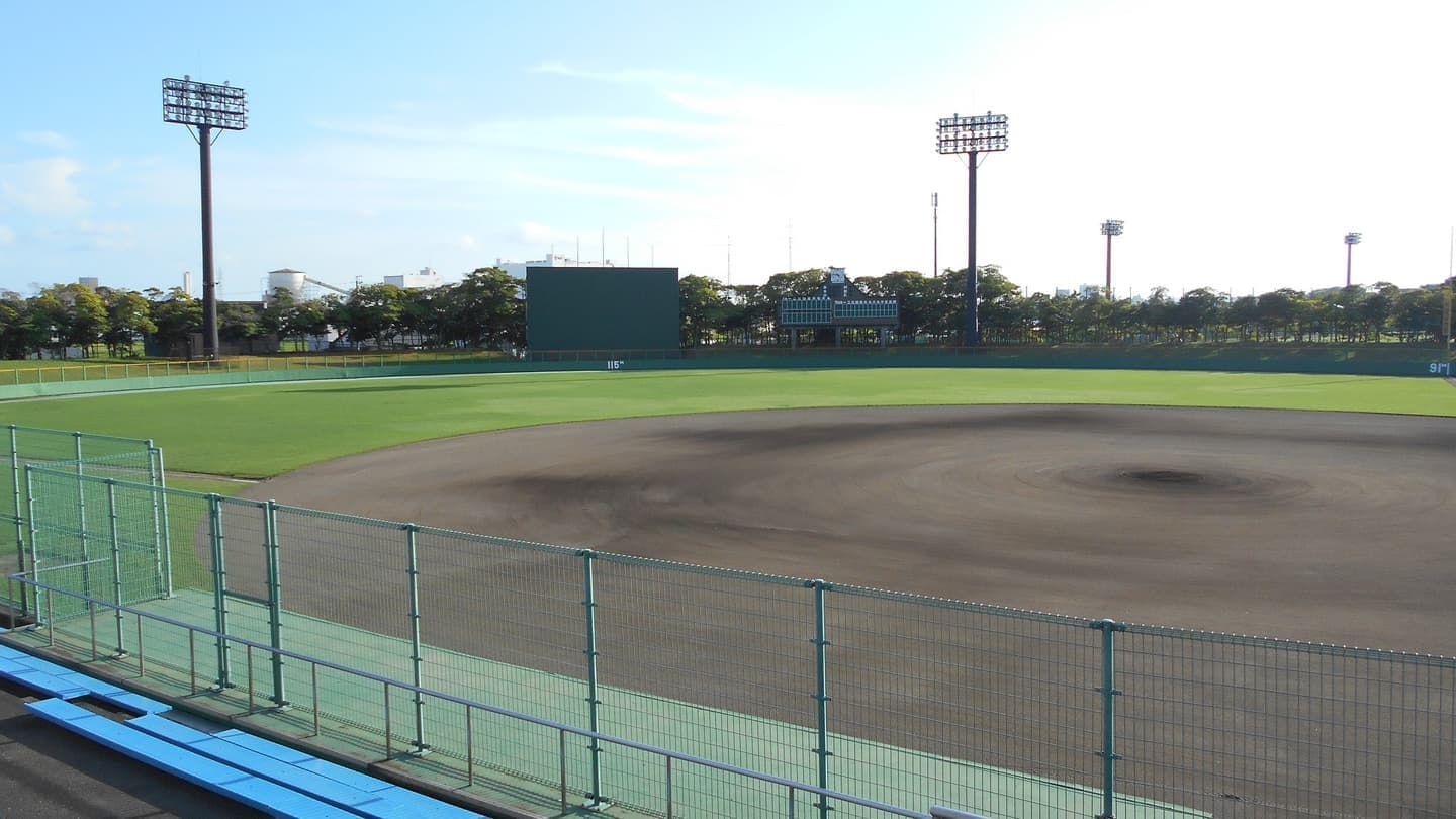 焼津市総合グラウンド野球場の全景